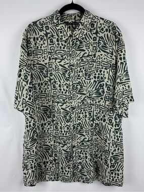 Relaxed Button-Up Shirt in Cream & Forest Green